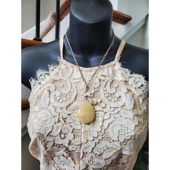 Dress Forum Ivory Lace Scalloped High Neck Midi Criss Cross Back Dress Size S - Picture 3 of 11